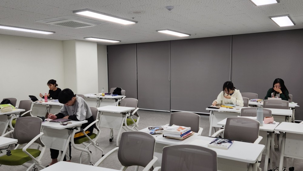 1745201537_1.jpeg