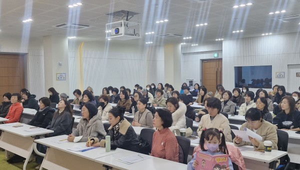 [2층 강당 강당] 2026 아이돌보미 1차 집담회